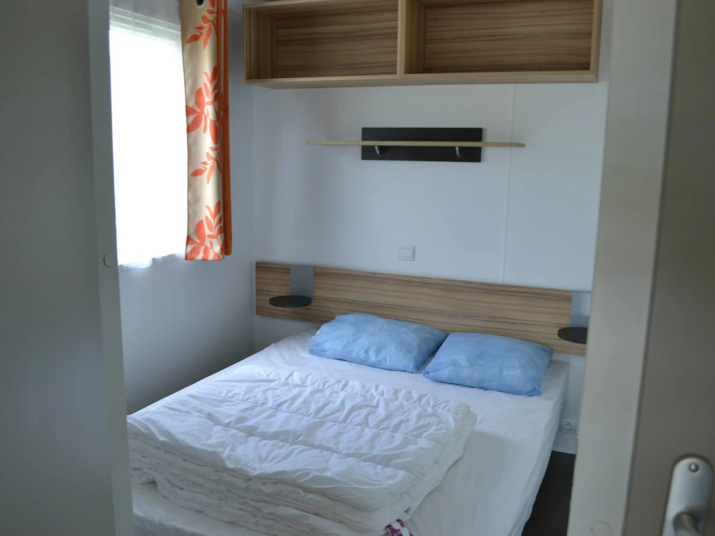 chambre parents mobil-home à Thonon-les-Bains panama 11